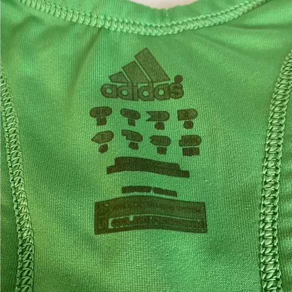 Adidas top - Picture 4 of 7